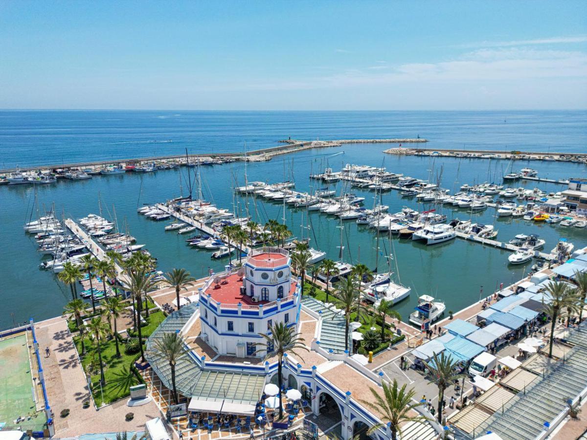 Spacious Beachfront Town House In Estepona With Fully Equipped Kitchen, Pools, Garden, Sea View Esterno foto